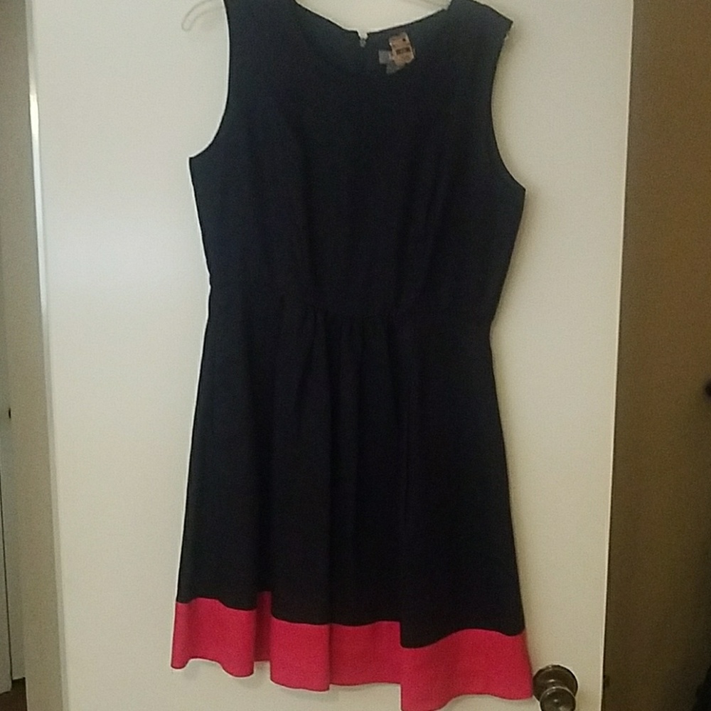 Sleeveless dress